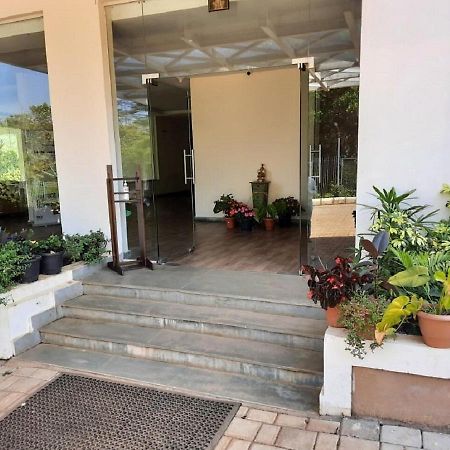 Danta Resort Bhāgamandala Exterior foto